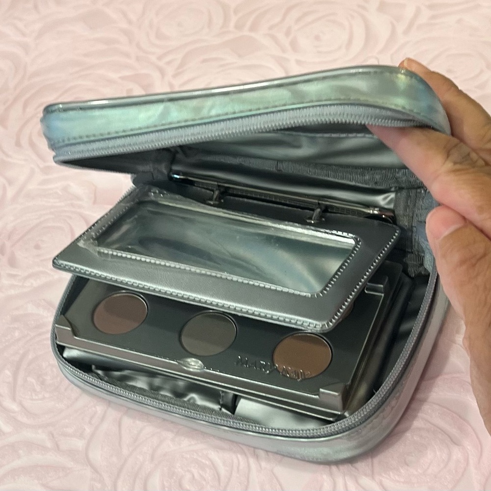 Mary Kay Assorted Color Storybook Eye Cheek Blush New Without Box - LAST ONE - Picture 5 of 6